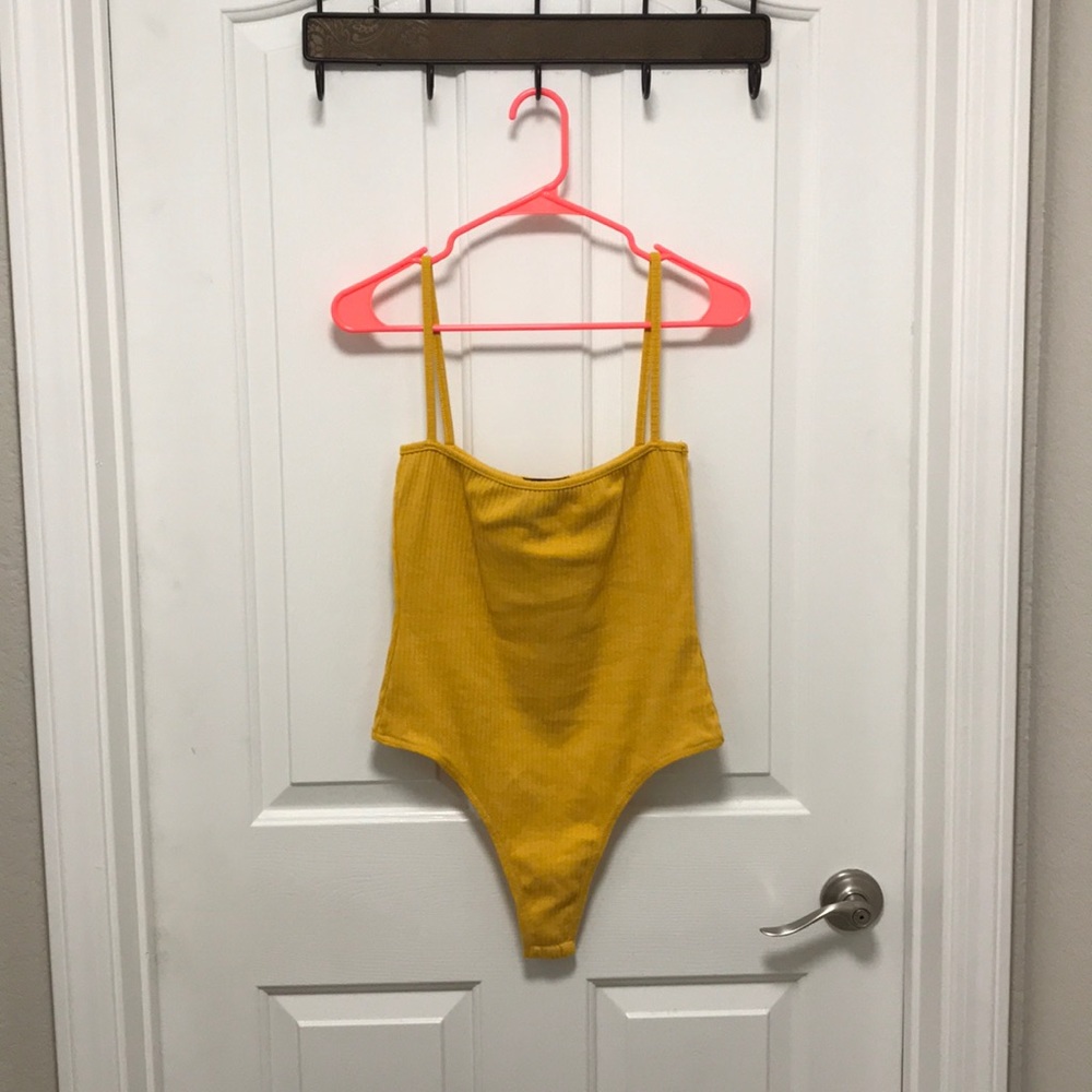 Missguided mustard yellow strap bodysuit 💛